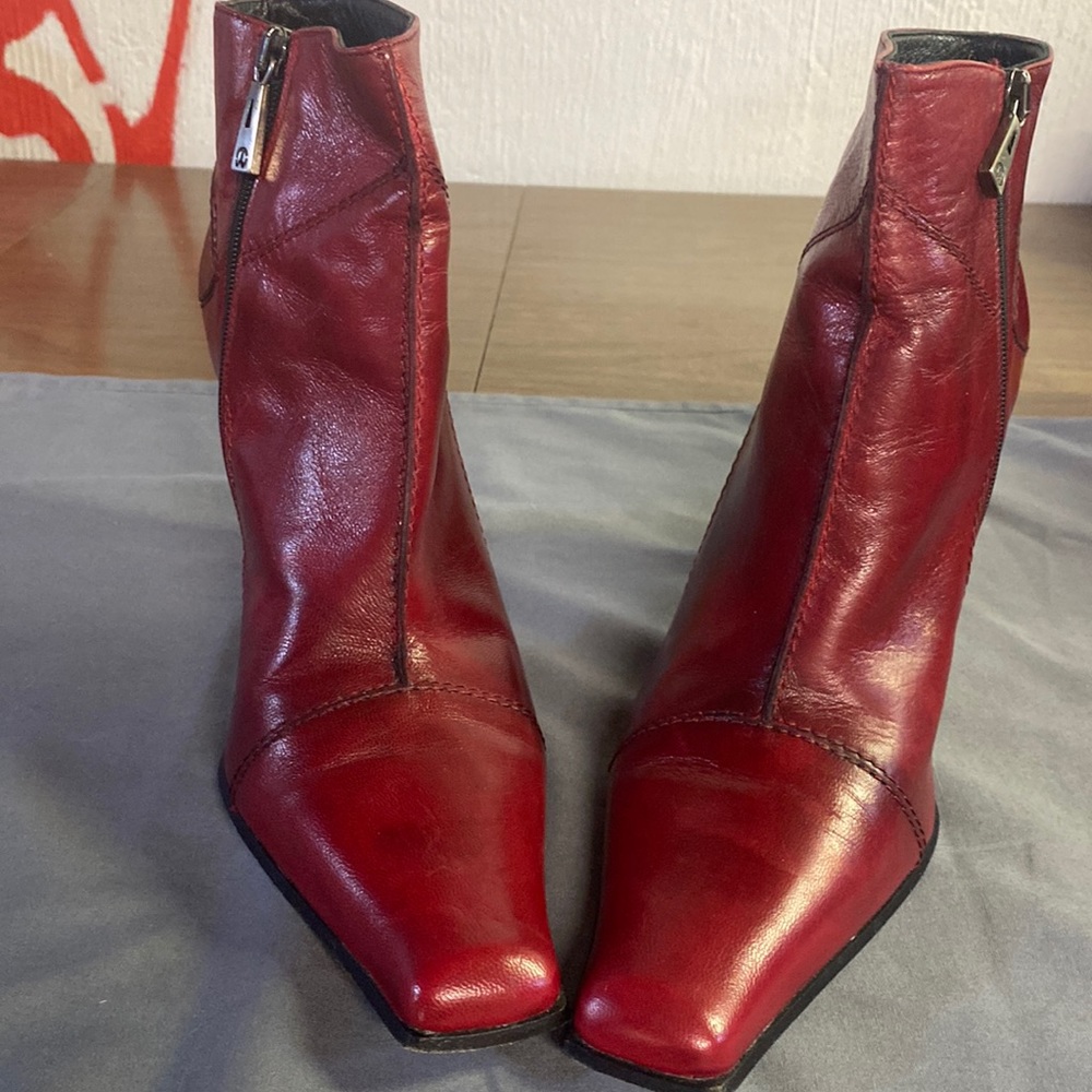Agosto booties